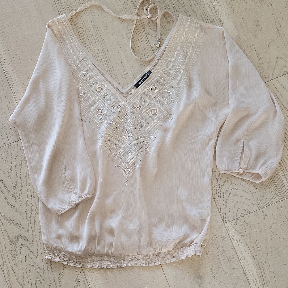 White House Black Market Cream Embroidered V-Neck Blouse